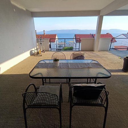 Apartmani Biba Novi Vinodolski Zewnętrze zdjęcie